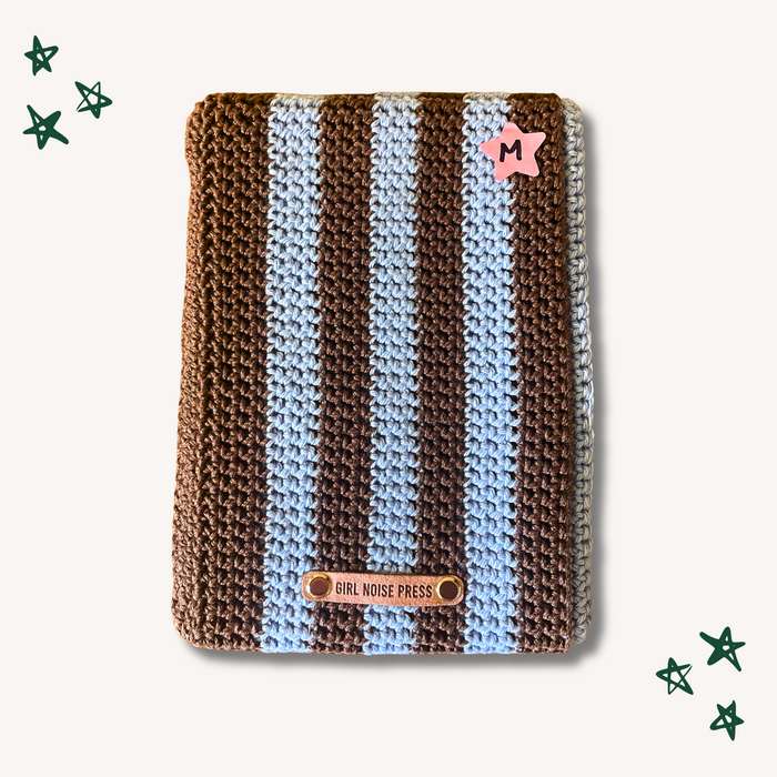 Striped Crochet Book Sleeve - M (Brown & Blue)